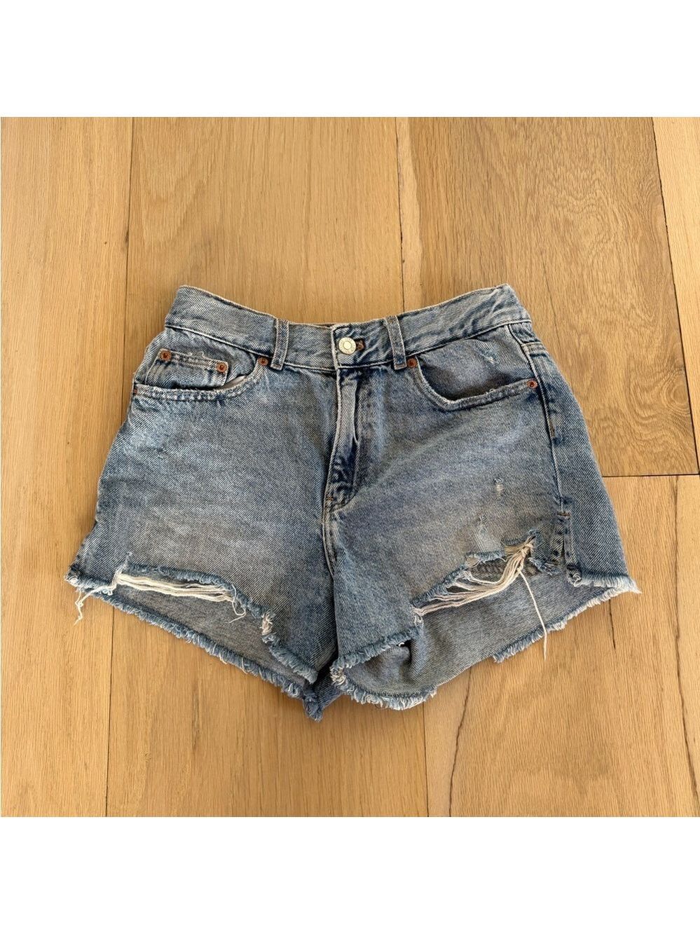 Zara Denim Short Shorts Jeans Shorts Distressed Light Wash Size 13-14